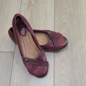 Elegant Burgundy Women's Flats